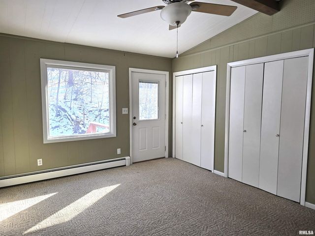 2208 N MAIN Street, East Peoria, IL 61611