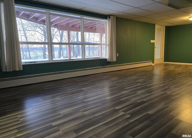 2208 N MAIN Street, East Peoria, IL 61611