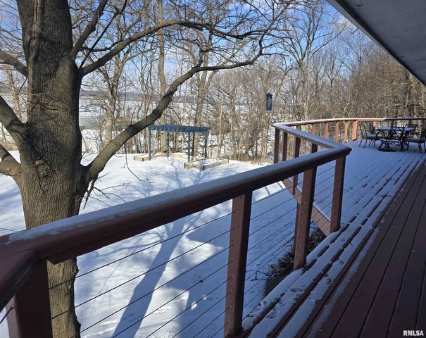 2208 N MAIN Street, East Peoria, IL 61611