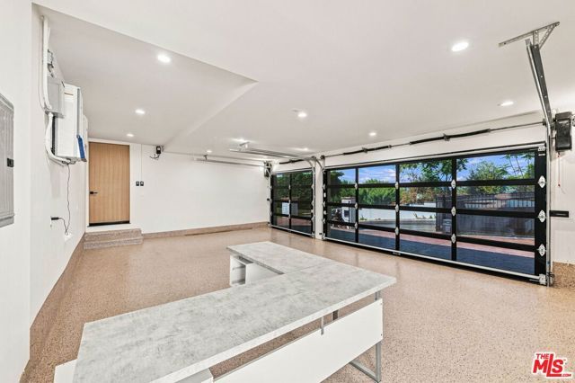 4949 Bilmoor Avenue, Tarzana (los Angeles), CA 91356