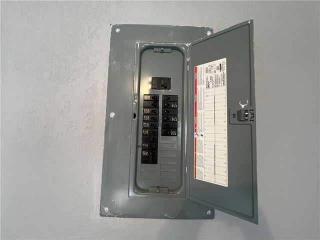 445 N Quincy Avenue, Kansas City, MO 64123