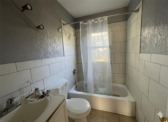 445 N Quincy Avenue, Kansas City, MO 64123