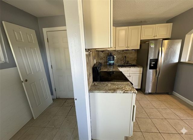 445 N Quincy Avenue, Kansas City, MO 64123