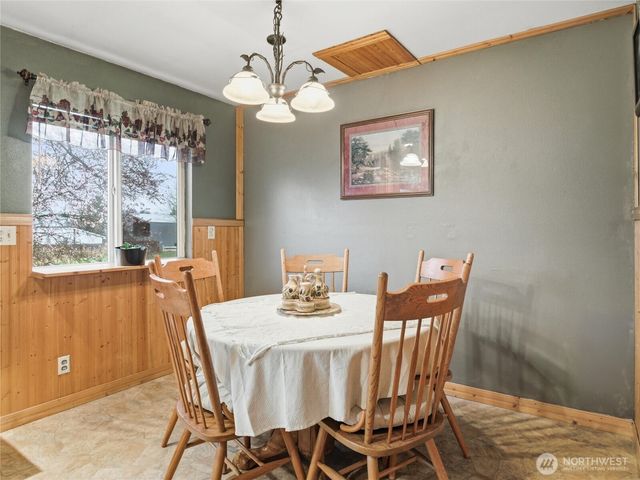 304 5th Avenue NW, Algona, WA 98001