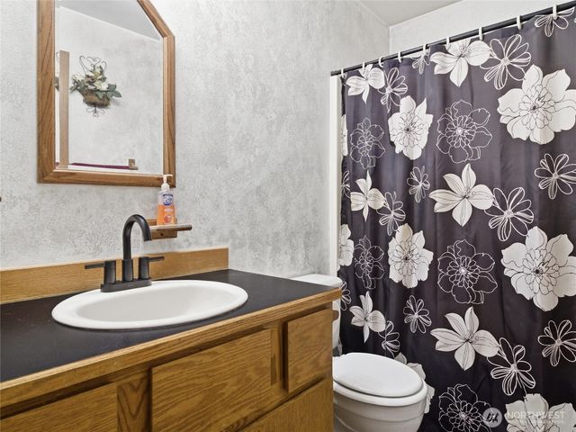 304 5th Avenue NW, Algona, WA 98001