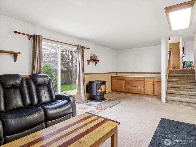 304 5th Avenue NW, Algona, WA 98001