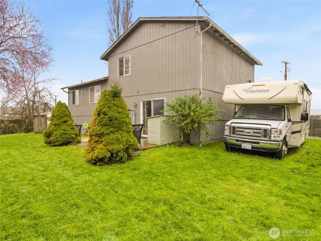 304 5th Avenue NW, Algona, WA 98001