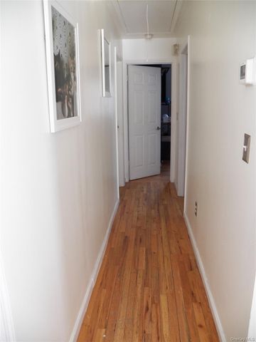 20 Patrick Drive, Bloomingburg, NY 12721