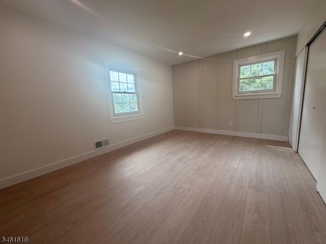 74 Fairway Dr, East Hanover Twp., NJ 07936