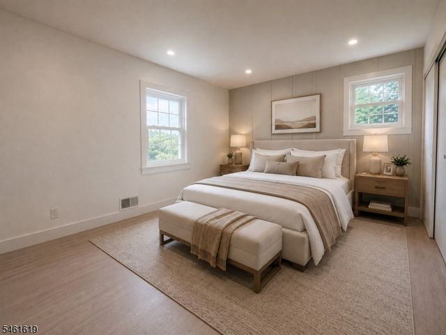74 Fairway Dr, East Hanover Twp., NJ 07936