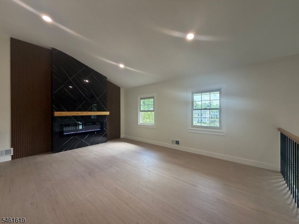 74 Fairway Dr, East Hanover Twp., NJ 07936 — photo 4