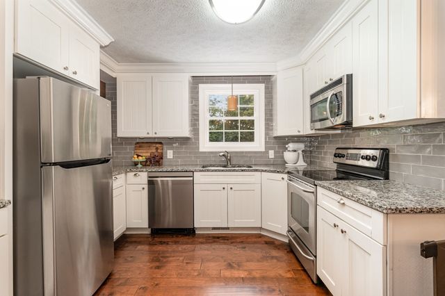 7316 Chester Rd, Fairview, TN 37062