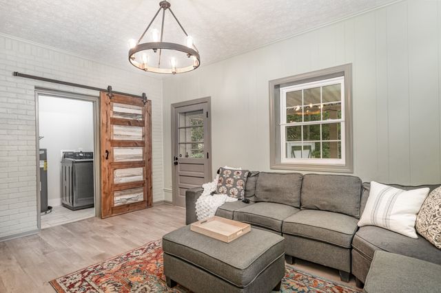 7316 Chester Rd, Fairview, TN 37062