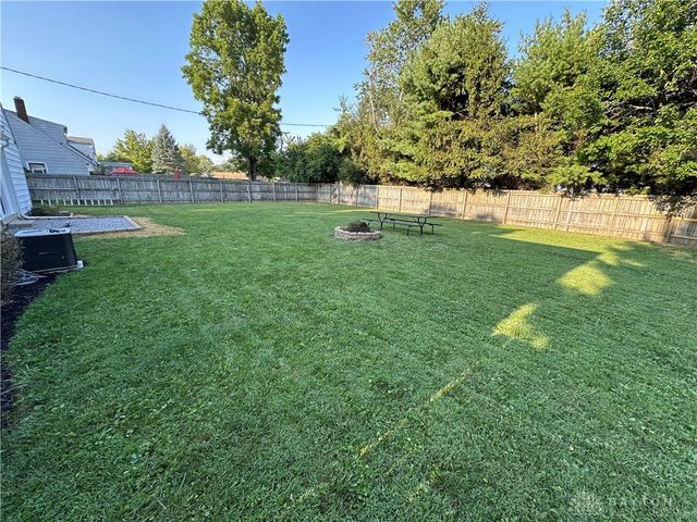 616 Fallview Avenue, Englewood, OH 45322