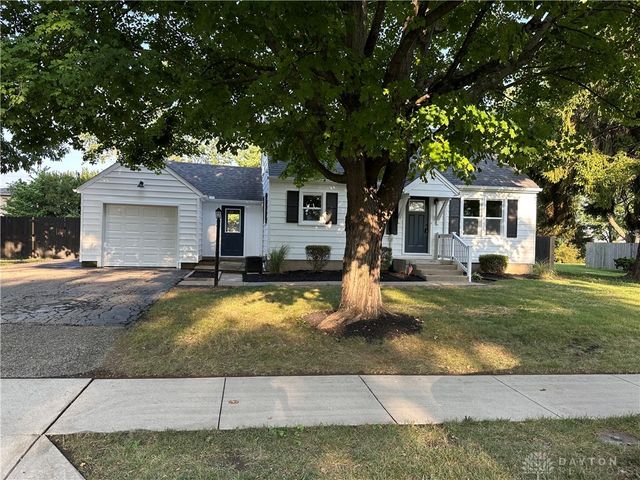 616 Fallview Avenue, Englewood, OH 45322