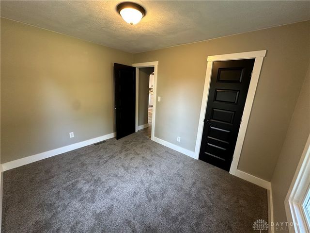 616 Fallview Avenue, Englewood, OH 45322