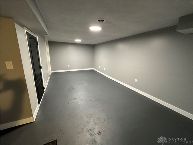 616 Fallview Avenue, Englewood, OH 45322