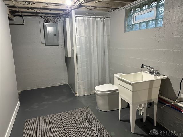 616 Fallview Avenue, Englewood, OH 45322