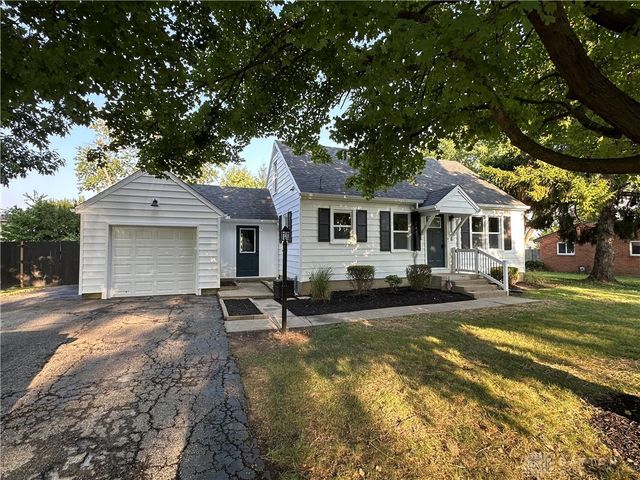 616 Fallview Avenue, Englewood, OH 45322