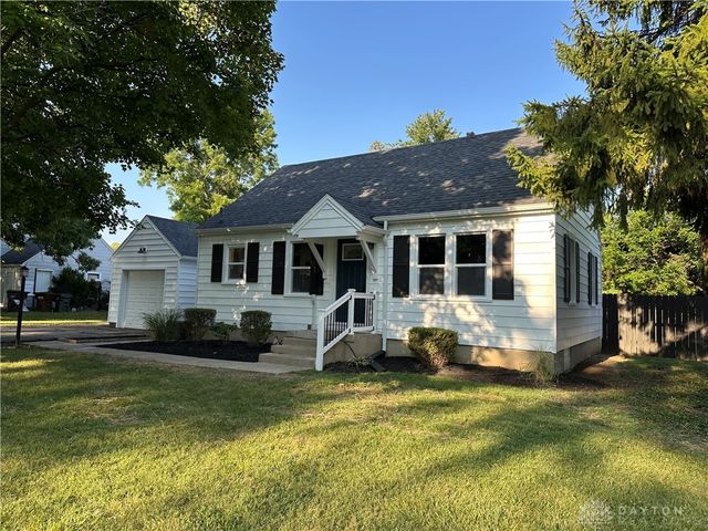 616 Fallview Avenue, Englewood, OH 45322