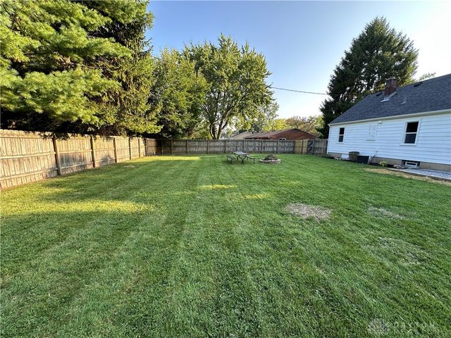 616 Fallview Avenue, Englewood, OH 45322