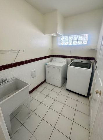 126 E Red Snapper St., South Padre Island, TX 78578