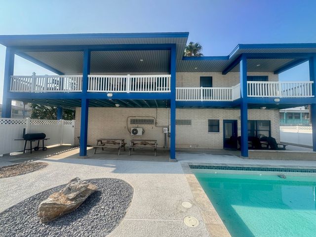 126 E Red Snapper St., South Padre Island, TX 78578