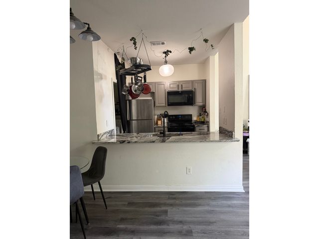 7340 Skillman Street 410, Dallas, TX 75231