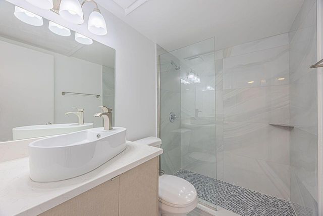 808 SE 7th Street 305, Deerfield Beach, FL 33441