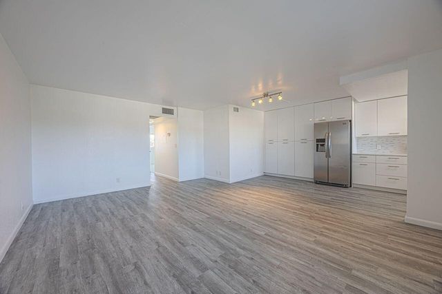 808 SE 7th Street 305, Deerfield Beach, FL 33441