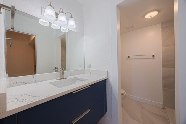 808 SE 7th Street 305, Deerfield Beach, FL 33441