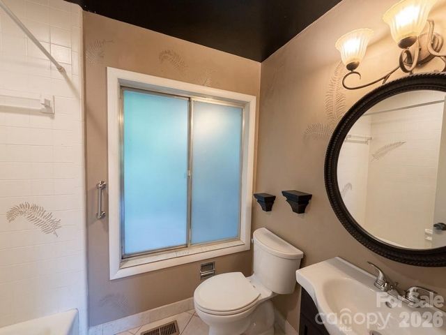 506 Country Club Road, Tryon, NC 28782