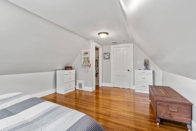 103 Belgrade Ave 2, Boston, MA 02131