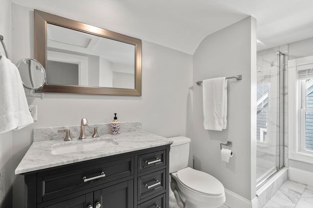 103 Belgrade Ave 2, Boston, MA 02131