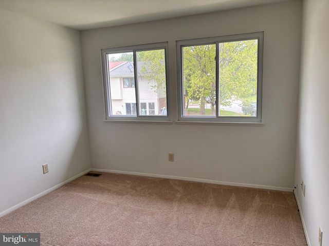 6 OJIBWAY RD, Randallstown, MD 21133
