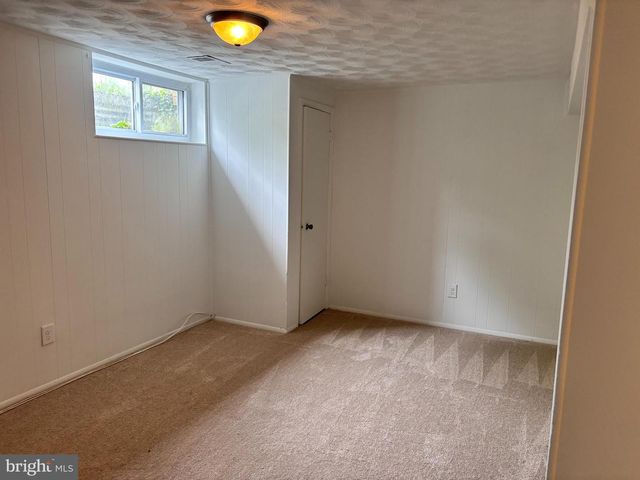 6 OJIBWAY RD, Randallstown, MD 21133