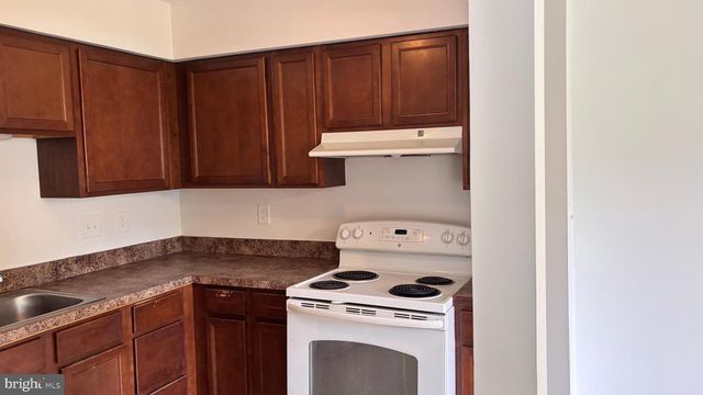 6 OJIBWAY RD, Randallstown, MD 21133