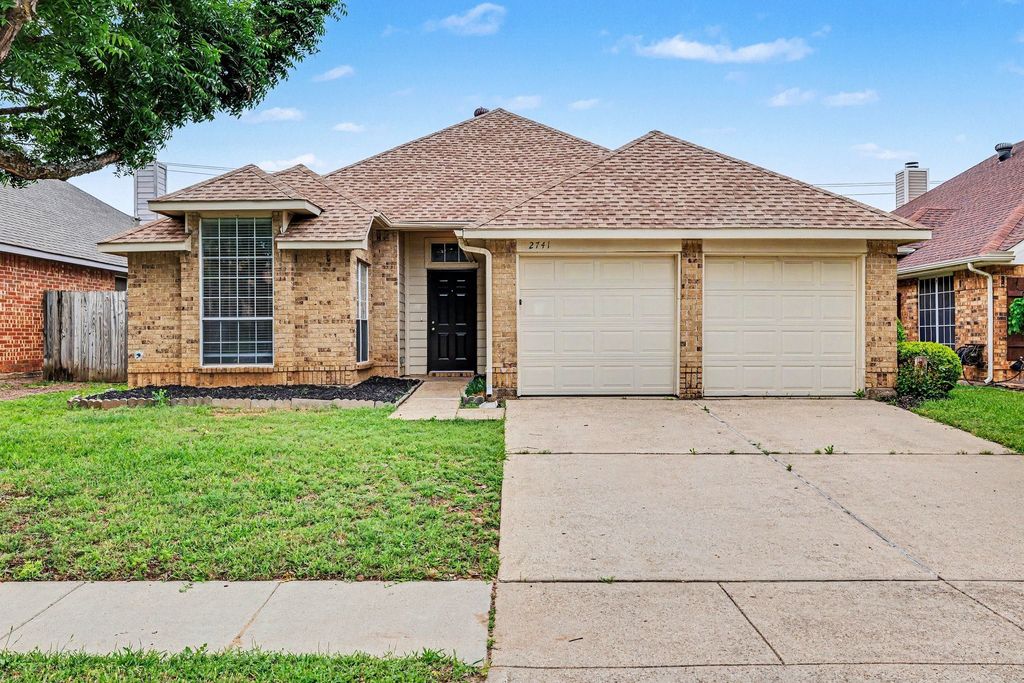 2741 Salado Trail, Fort Worth, TX 76118
