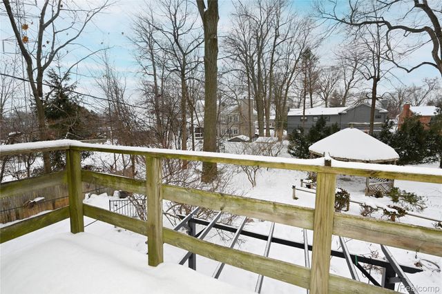 1850 Dorchester Road, Birmingham, MI 48009