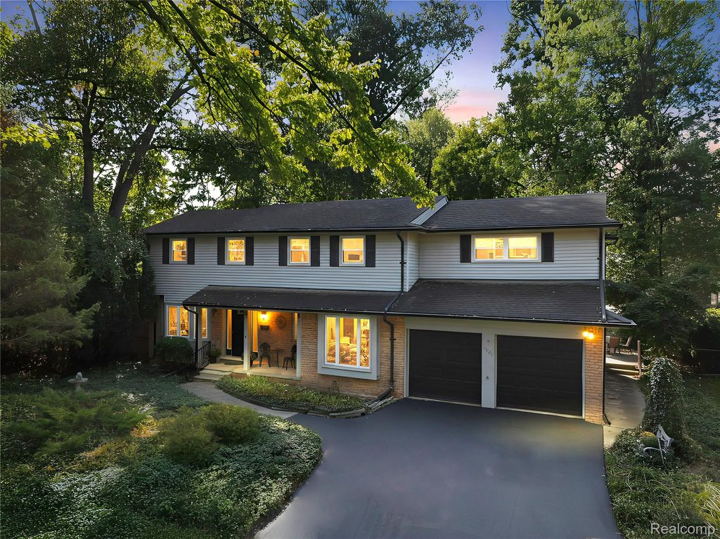 1850 Dorchester Road, Birmingham, MI 48009