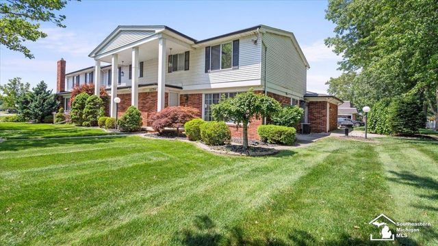 32750 Barclay Square, Warren, MI 48093