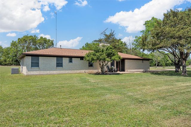 2988 Old Axtell Road, Axtell, TX 76624