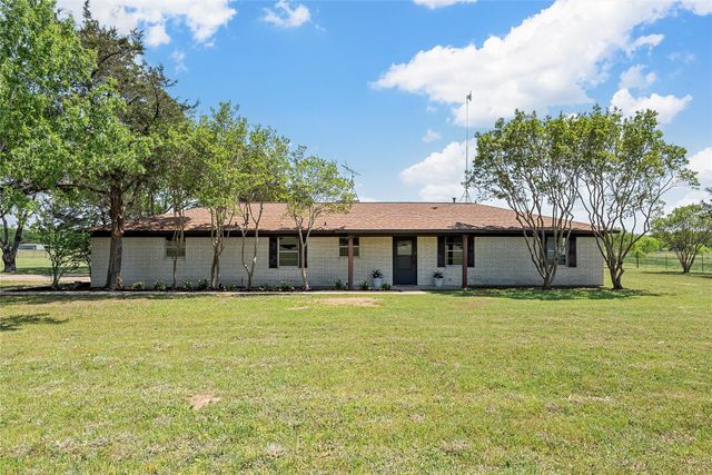 2988 Old Axtell Road, Axtell, TX 76624