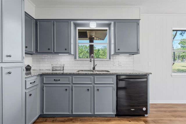 2988 Old Axtell Road, Axtell, TX 76624