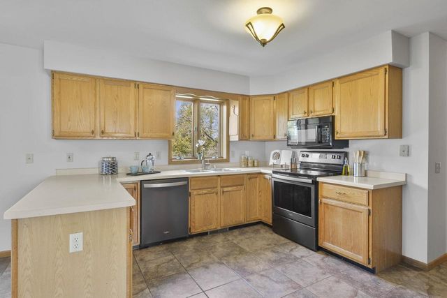 718 Mellum Drive, Stoughton, WI 53589