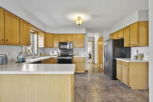 718 Mellum Drive, Stoughton, WI 53589