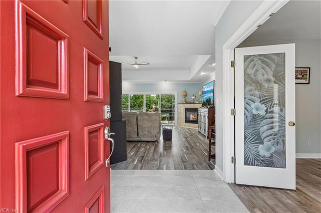 115 Holden LN, Yorktown, VA 23692