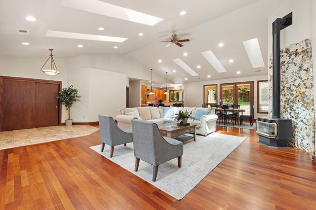 1115 Hunts Drive, Mckinleyville, CA 95519