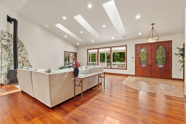 1115 Hunts Drive, Mckinleyville, CA 95519