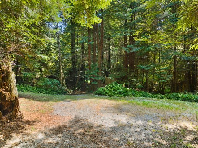 1115 Hunts Drive, Mckinleyville, CA 95519